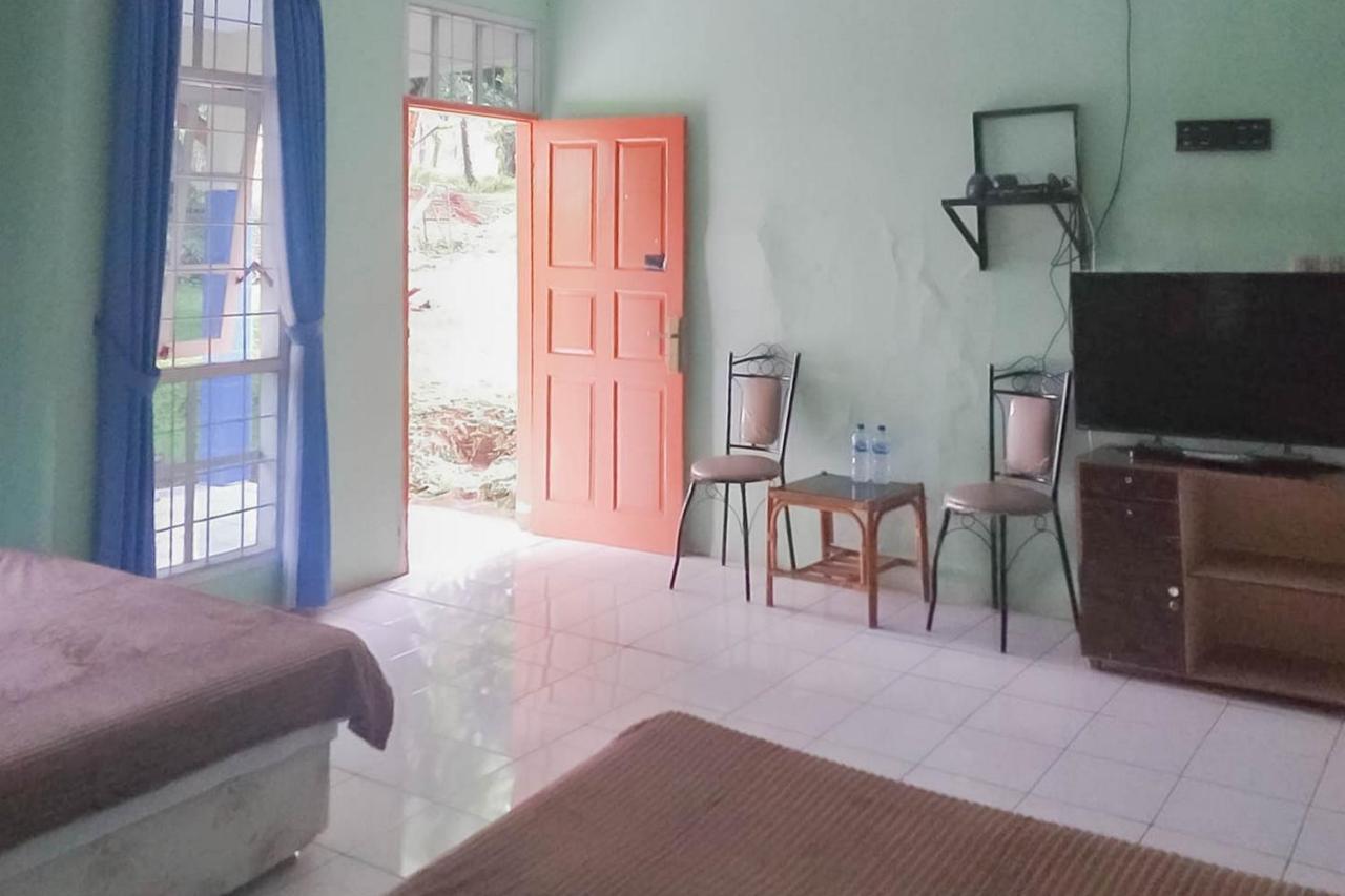 Villa Getsemani Mitra Reddoorz Sangkanurip Exterior foto